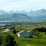 Leknes – Handelszentrum auf den Lofoten